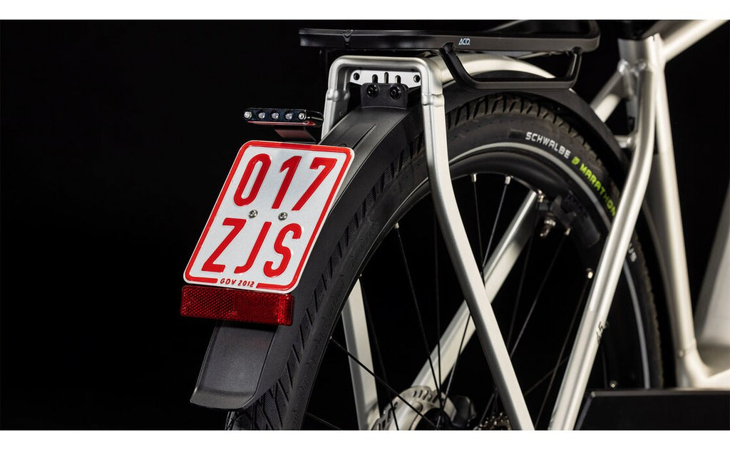 Cube Kathmandu Hybrid 750 E–Trekkingrad – Bosch Performance Line Speed Smart, 750 Wh Akku