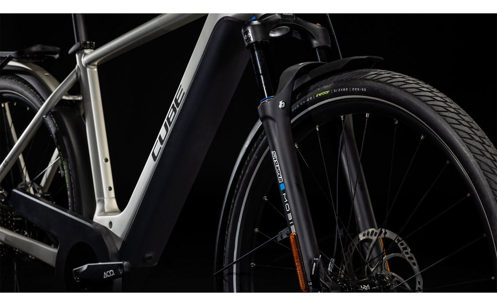 Cube Kathmandu Hybrid 750 E–Trekkingrad – Bosch Performance Line Speed Smart, 750 Wh Akku