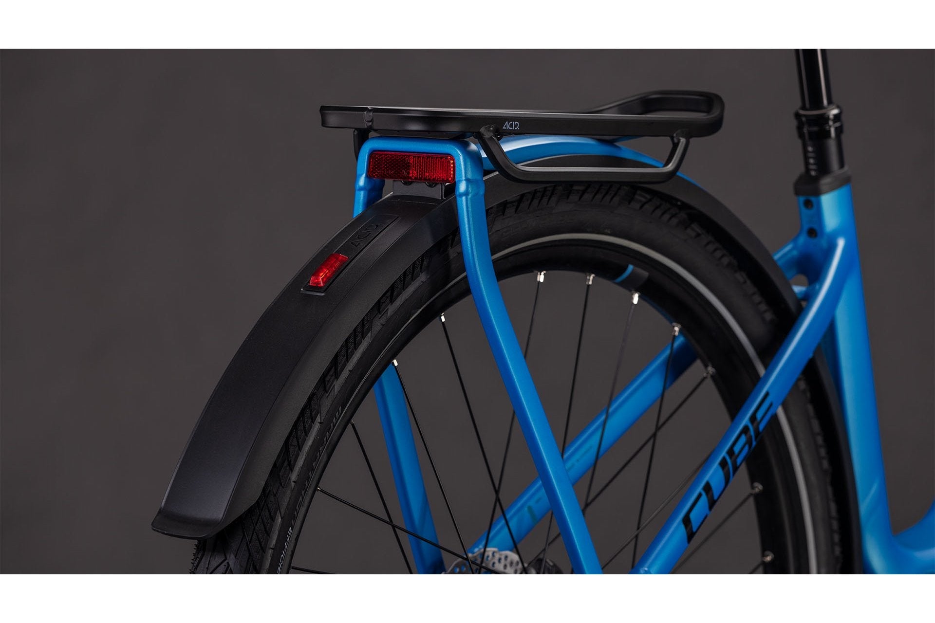 Cube Kathmandu Hybrid Comfort Pro 800 E-Trekkingrad Tiefeinsteiger – 800 Wh Akku, 28 Zoll